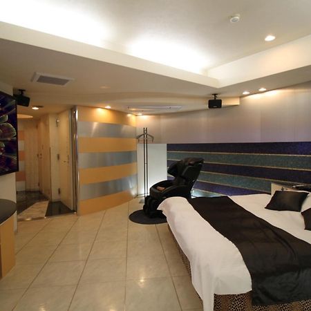 Hotel Shasha Toyonaka (Adults Only) Екстериор снимка