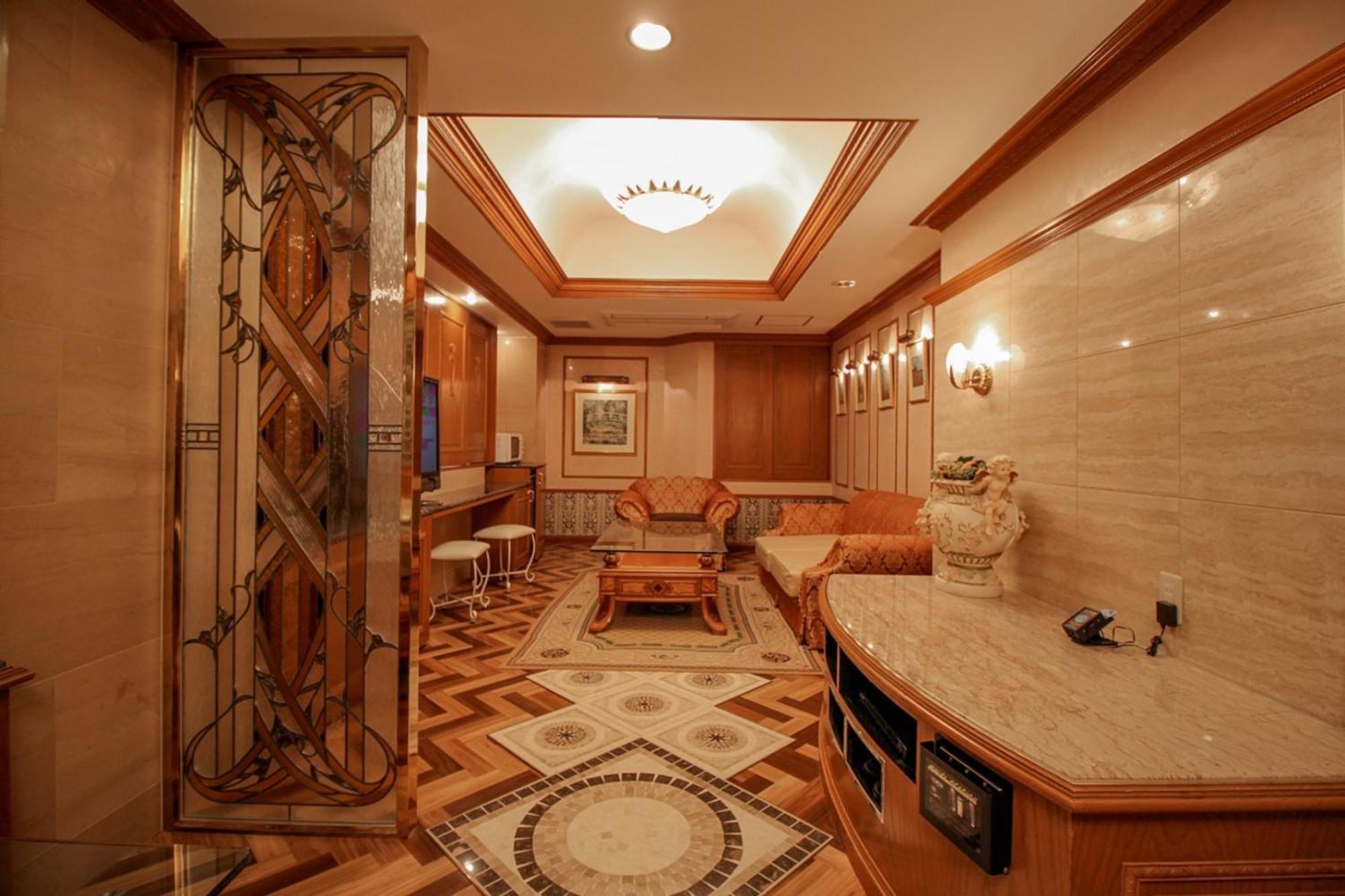 Hotel Shasha Toyonaka (Adults Only) Екстериор снимка