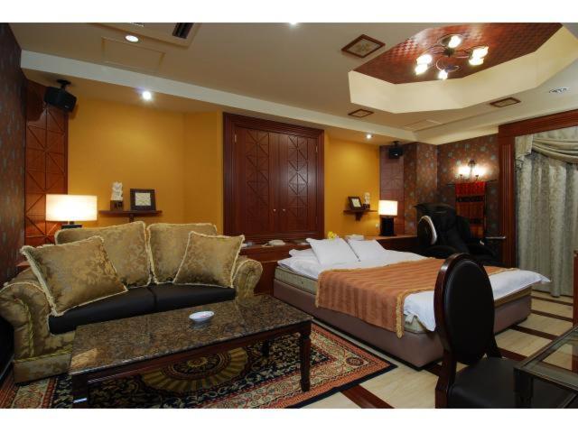 Hotel Shasha Toyonaka (Adults Only) Екстериор снимка